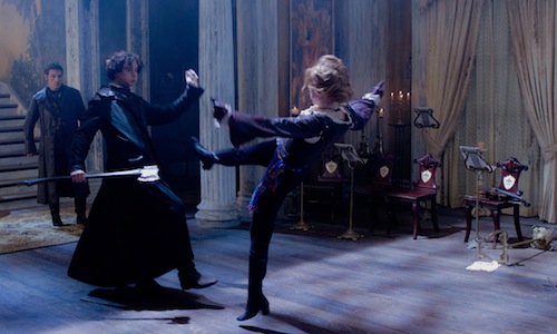 DF_24794 - Vampire Hunter Abraham Lincoln (Benjamin Walker) battles Vadoma (Erin Wasson), as Adam (Rufus Sewell) watches.