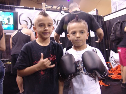 mma kids gloves tapout ufc