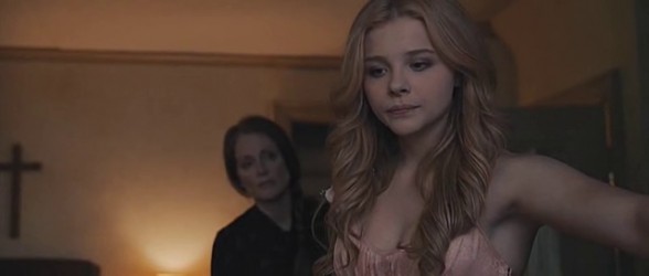 carrie_2013_waiting_for_prom