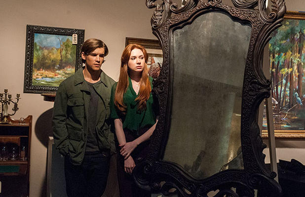 occulus oculus mirror horror movie 