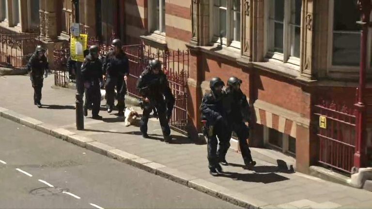 Clickbait Digest: This Cop Epitomizes Everything Wrong With Police Today