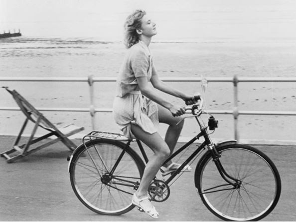 Starring Debuts #14: Emily Lloyd in Wish You Were Here (1987)