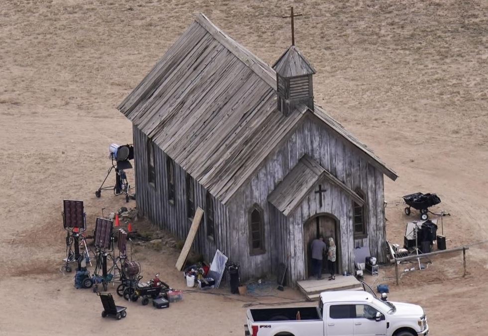 Dead-Eye Alec: Or, Put that gun down!